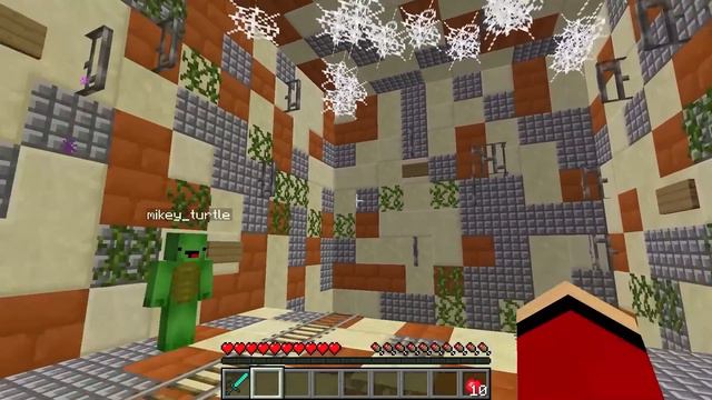 JJ and Mikey Became TINY and Found The MOST SMALLSET DESERT PYRAMID in Minecraft Maizen! смотреть онлайн