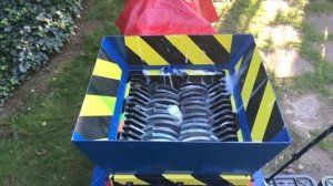 Мини шредер!!! Жрущая машина!!!Уничтожает всё!!!