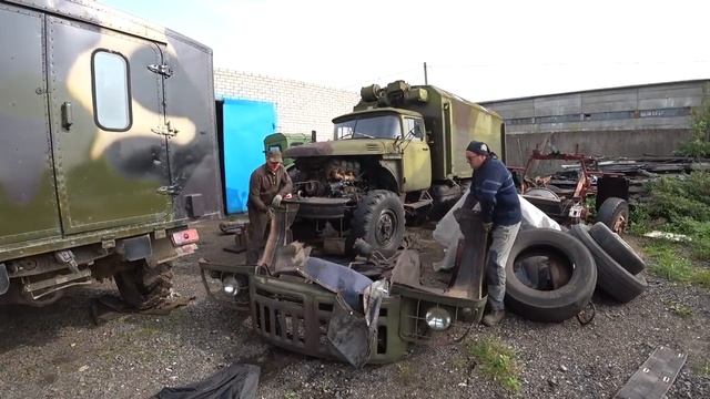 Движуха в гараже CUSTOM TRUCK!!! смотреть онлайн