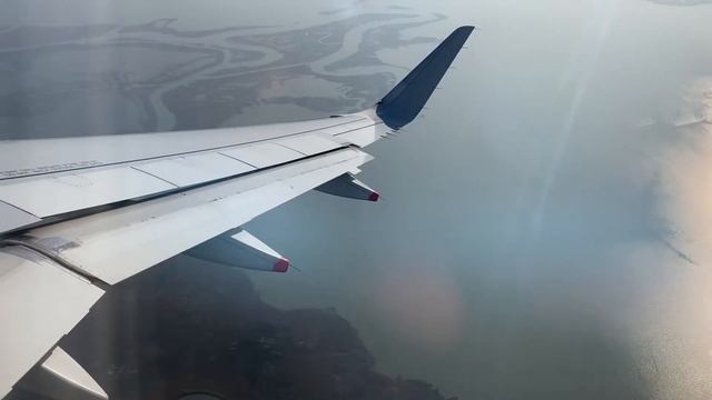 British Airways Airbus A320 takeoff from Venice Marco Polo Airport VCE смотреть онлайн