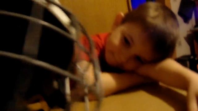 кРУТОЙ ШЛЕМ ДЛЯ ХОККЕЯ!!! смотреть онлайн