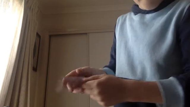 How to put your finger right through a $5 bill! смотреть онлайн