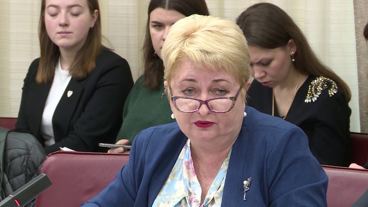 Минфин успешно справляется с задачей по обеспечению сбалансированности и устойчивости бюджета смотреть онлайн