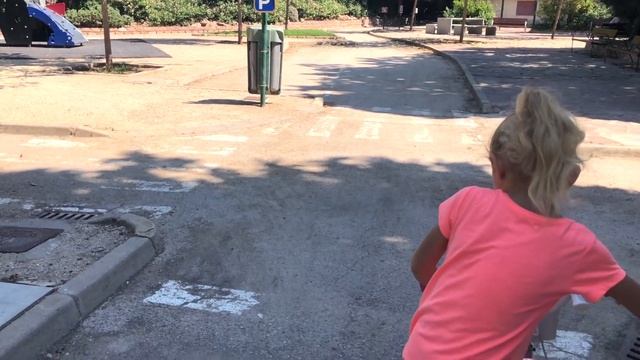 Правила дорожного движения и дорожные знаки для детей. Учим правила в Новой серии смотреть онлайн