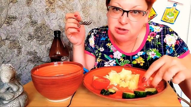 пожрем/Мукбанг та самая килька/обжор и разговоры на камеру