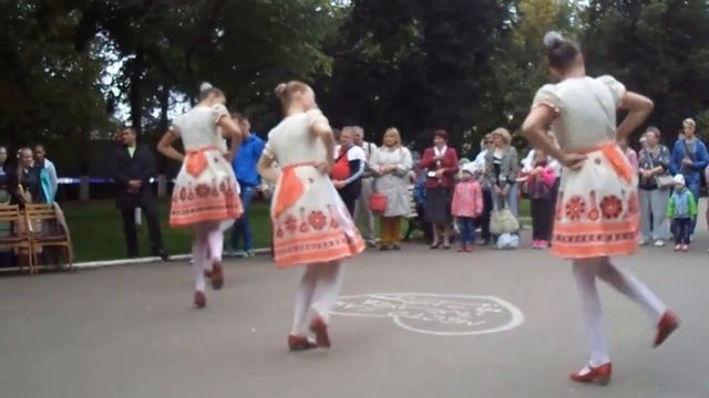 Хареграфический ансамбль Аленушка Танец Чеботуха. смотреть онлайн