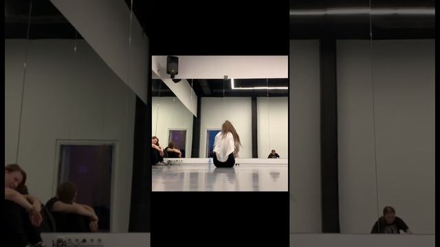 Влюбилась в Contemporary всей своей душой?#contemporarydance #jazzfunk #soul #grace #dancestudio смотреть онлайн