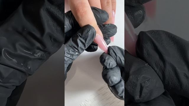 Из квадрата в стилет при помощи Верхней формы . #гельлак #nails #ногти #gelnails