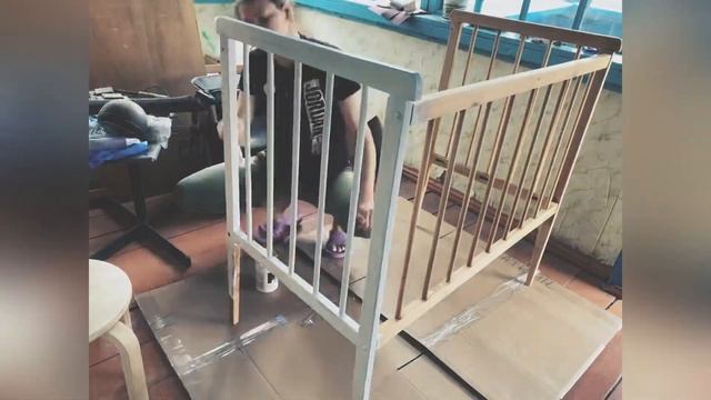 Перекрашиваю детскую кроватку.Мои ошибки. смотреть онлайн