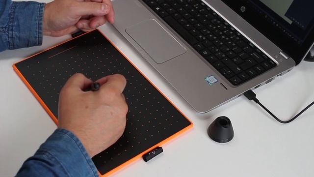 Huion Inspiroy RTM-500 Unboxing and Review смотреть онлайн