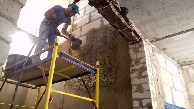 Тура + хоппер ковш. Штукатурим лестничный пролет. смотреть онлайн