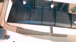 как снять обшивку багажника митсубиси аутлендер