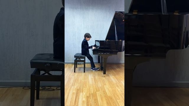 Григорий Гренадеров 8 лет. Р.Глиэр. Прелюдия.Ми бемоль мажор.С Прокофьев .Марш. смотреть онлайн