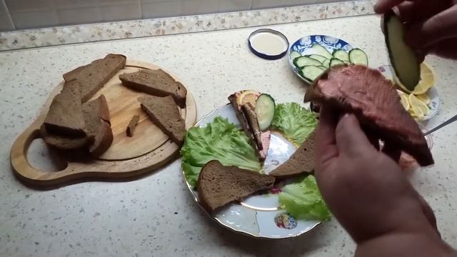 БУТЕРБРОДЫ со шпротами "ЗОЛОТАЯ РЫБКА"! смотреть онлайн