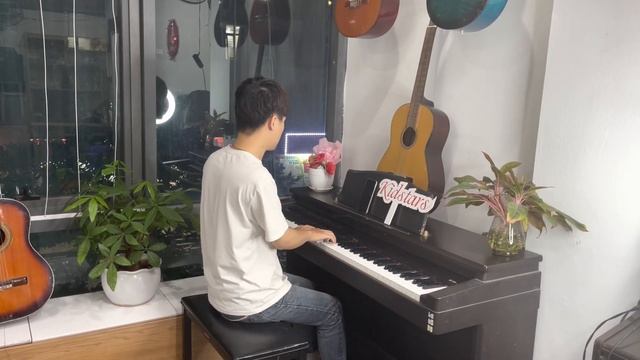 Beautiful In White [ Piano Cove ] - Tran Phu смотреть онлайн