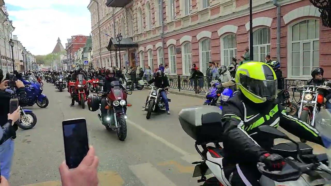 Мотоколонна на Открытие мотосезона в Астрахани 2023 смотреть онлайн