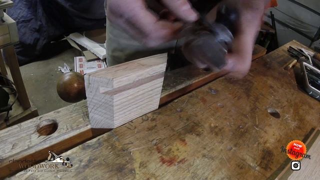 030 Using A Stanley No. 98 Side Rabbet Plane.