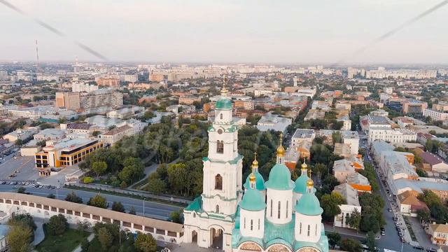 Astrakhan, Russia. Cathedral of the Assumption of the Blessed Virgin. Astrakhan Kremlin during suns смотреть онлайн