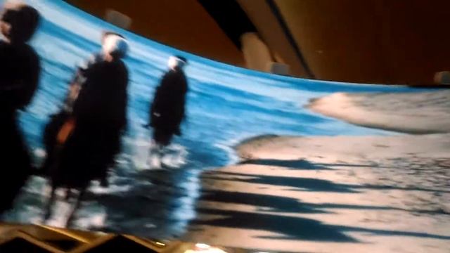 Круговой дисплей в аэропорту Платов смотреть онлайн