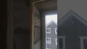 установка подоконника и откосов из деревянной вогонки