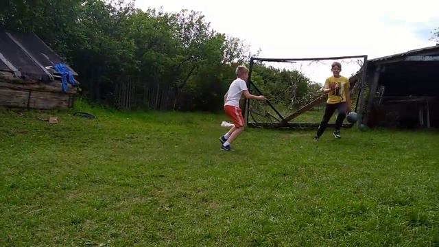 Разная обувь челлендж. Сломал палец??? смотреть онлайн