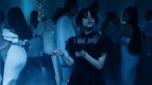 Танец Уенздей Адамс