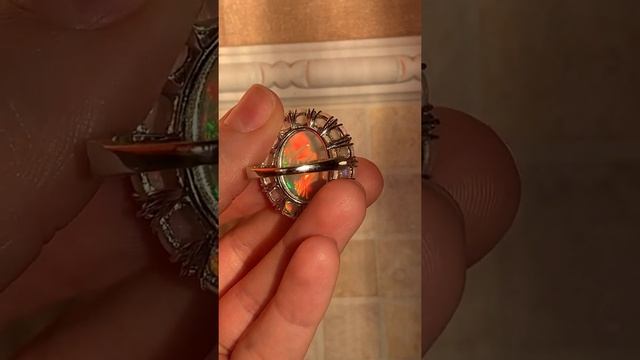 Кольцо с Опалом и бриллиантами смотреть онлайн