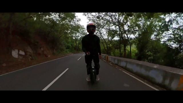 Crashed my EUC first vlog in Salem|Yercaud Hill on my S18 | KingSong EUC | E Unicycle | Crash смотреть онлайн