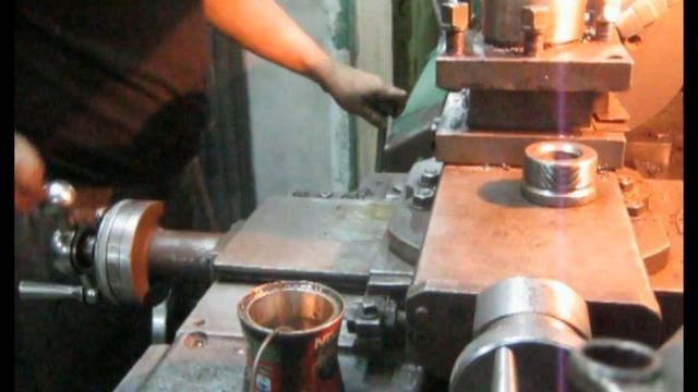 Нарезка внутренней резьбы. смотреть онлайн
