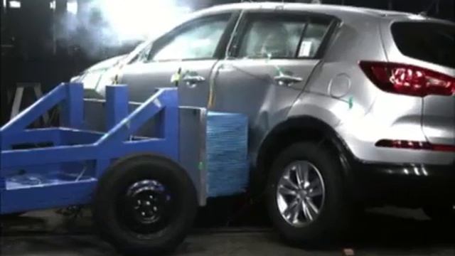 ►2014 NEW Kia Sportage CRASH TEST Side impact смотреть онлайн