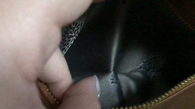 Секонд хенд Louis Vuitton, Guess ,Mulberry смотреть онлайн