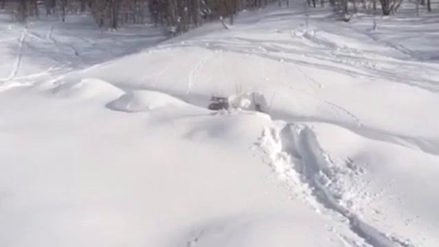Снегоход канава нэ перепрыгнул;). Сахалин. Snowmobiles. Sakhalin. Russia. смотреть онлайн