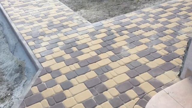 Укладка тротуарной плитки в г.Запорожье. старый город смотреть онлайн
