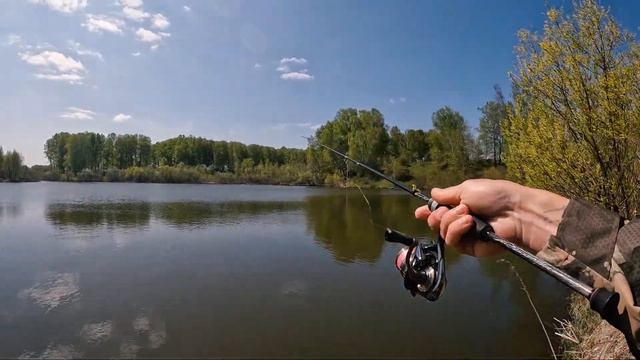 Ультралайт на маленьком озере. Микроджиг весной 2023 смотреть онлайн