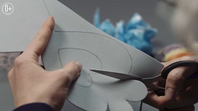 Как упаковать подарок на 14 февраля? Оригинальная упаковка для конфет из фоамирана.