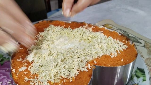 Салат Мимоза с курицей. очень сытный салат смотреть онлайн