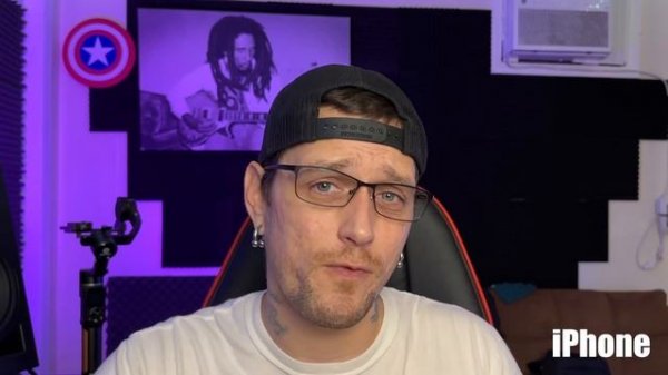 iPhone 14 Pro Vs Sony A6400 / Sigma 16mm f1.4 As A Lowlight Studio Camera @Apple