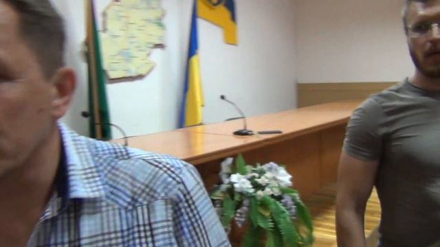 ПИС Сабов и шакалёнок Стрюк "гавкают" на журналиста. смотреть онлайн