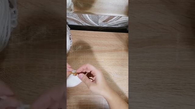 Вязаный зайка- тильда. Ушки. Мастер класс. смотреть онлайн