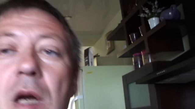 МЫ не ГОЛОДАЕМ, СЫНОВЬЯ как БАБОЧКИ питаются каким то НЕКТАРОМ смотреть онлайн