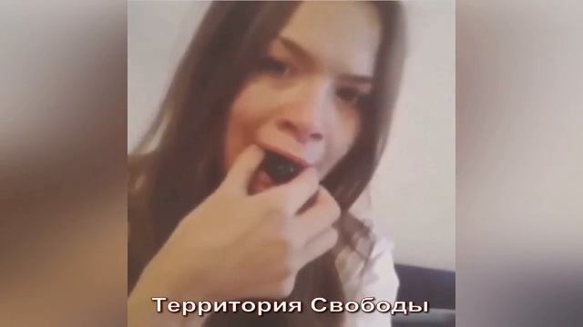 ПОДКОЛОЛА, РАЗЫГРАЛА ПАРНЯ, ПОСМЕЯЛАСЬ, ОГУРЕЦ смотреть онлайн