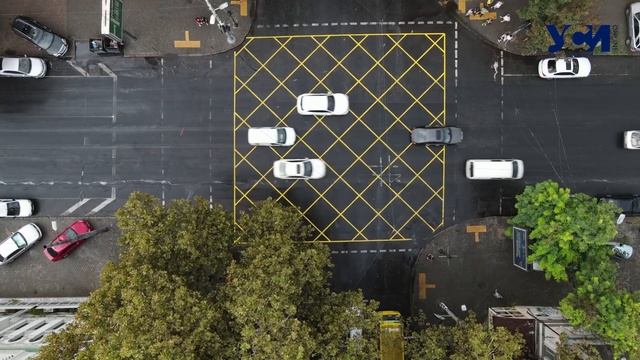 В центре Одессы нанесли коробчатую разметку