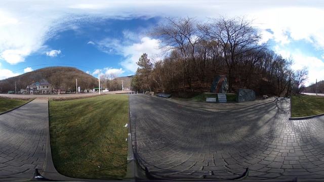 Памятник "Партизанская шапка". Крым смотреть онлайн