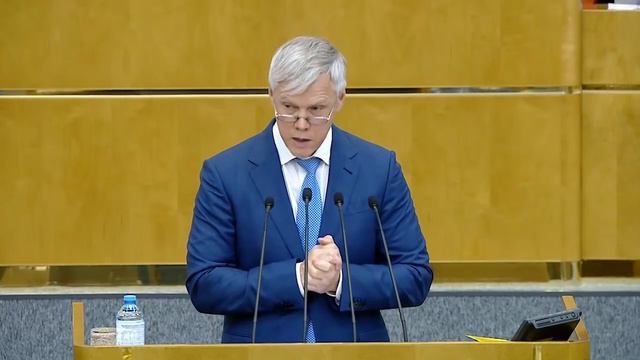 ВАЛЕРИЙ ГАРТУНГ ЗАДАЛ ТРИ НЕУДОБНЫХ ВОПРОСА МИНИСТРУ ФИНАНСОВ смотреть онлайн