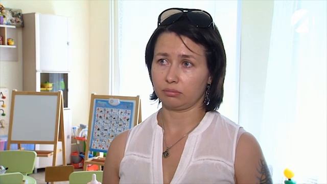 Мальчика Платона из астраханского дома малютки усыновил священник из Тулы смотреть онлайн