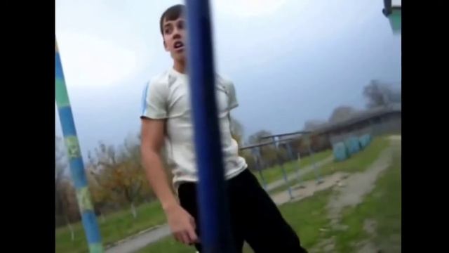 Лучше опоздать , чем прийти во время и обосраться. смотреть онлайн