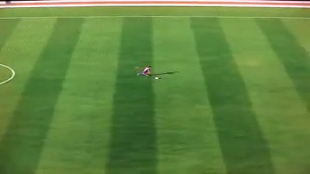 FIFA 11-New funny trick from Leo Messi! смотреть онлайн