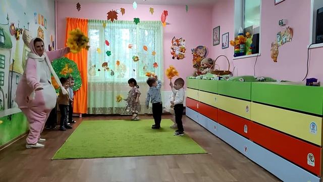 Праздник осени в детском саду "Маленькая страна" в 2021 году. смотреть онлайн