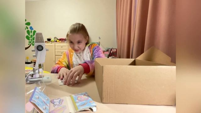 Vlog#1 Распаковка Mystery Box смотреть онлайн