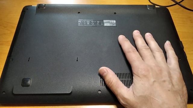 Ноутбук Asus X551M не загружается. Индикаторы светятся, тёмный экран. смотреть онлайн